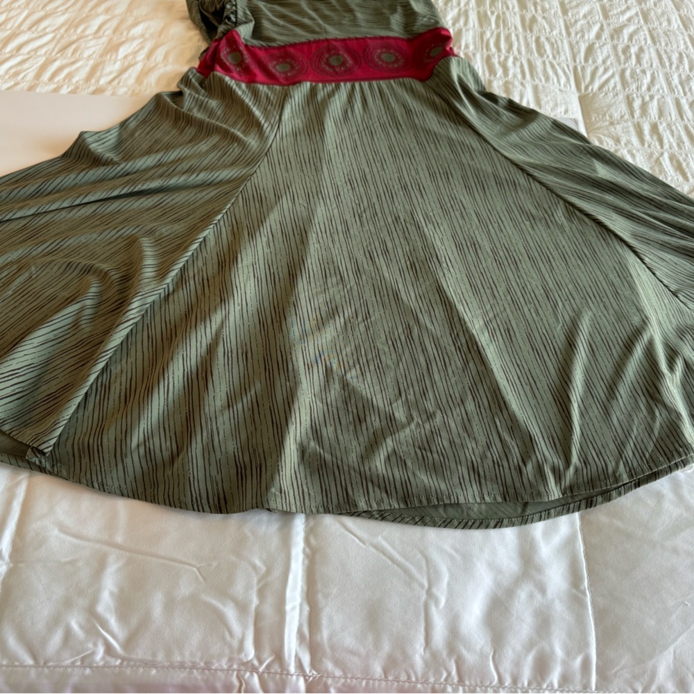 BCBG S Drop Waist Spaghetti Straps, Draped Front and Back making it V Neck NWOT - Picture 8 of 16